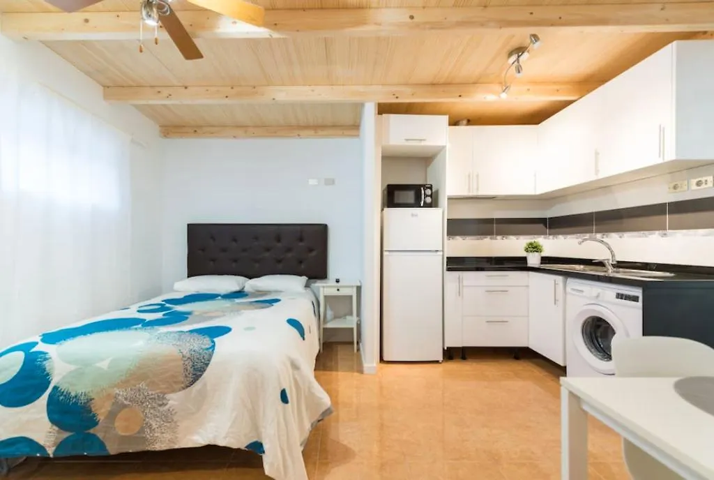 Studio Las Palmas Central Rooms